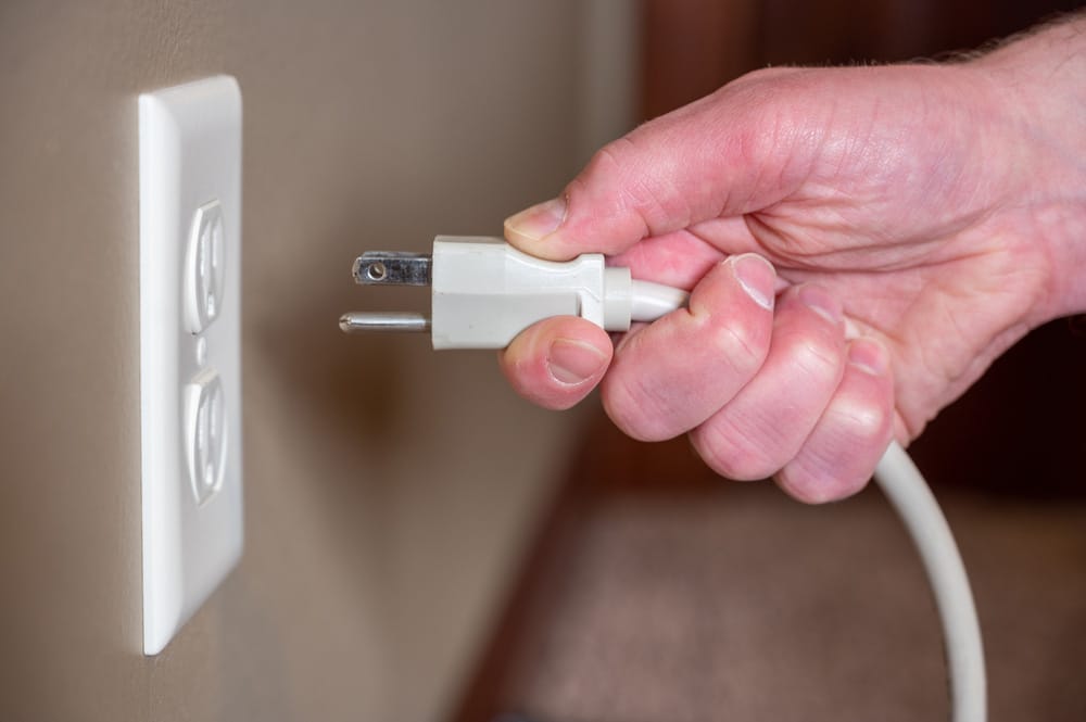 tips-for-switching-to-three-pronged-outlets-weatherstone-inspections